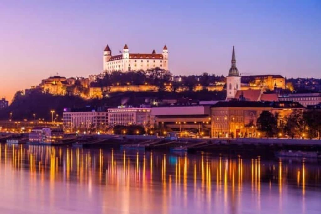 Diamond Residence In Old Town With Free Parking Pressburg Exterior foto