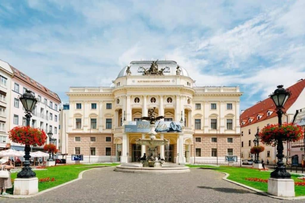 Diamond Residence In Old Town With Free Parking Pressburg Exterior foto