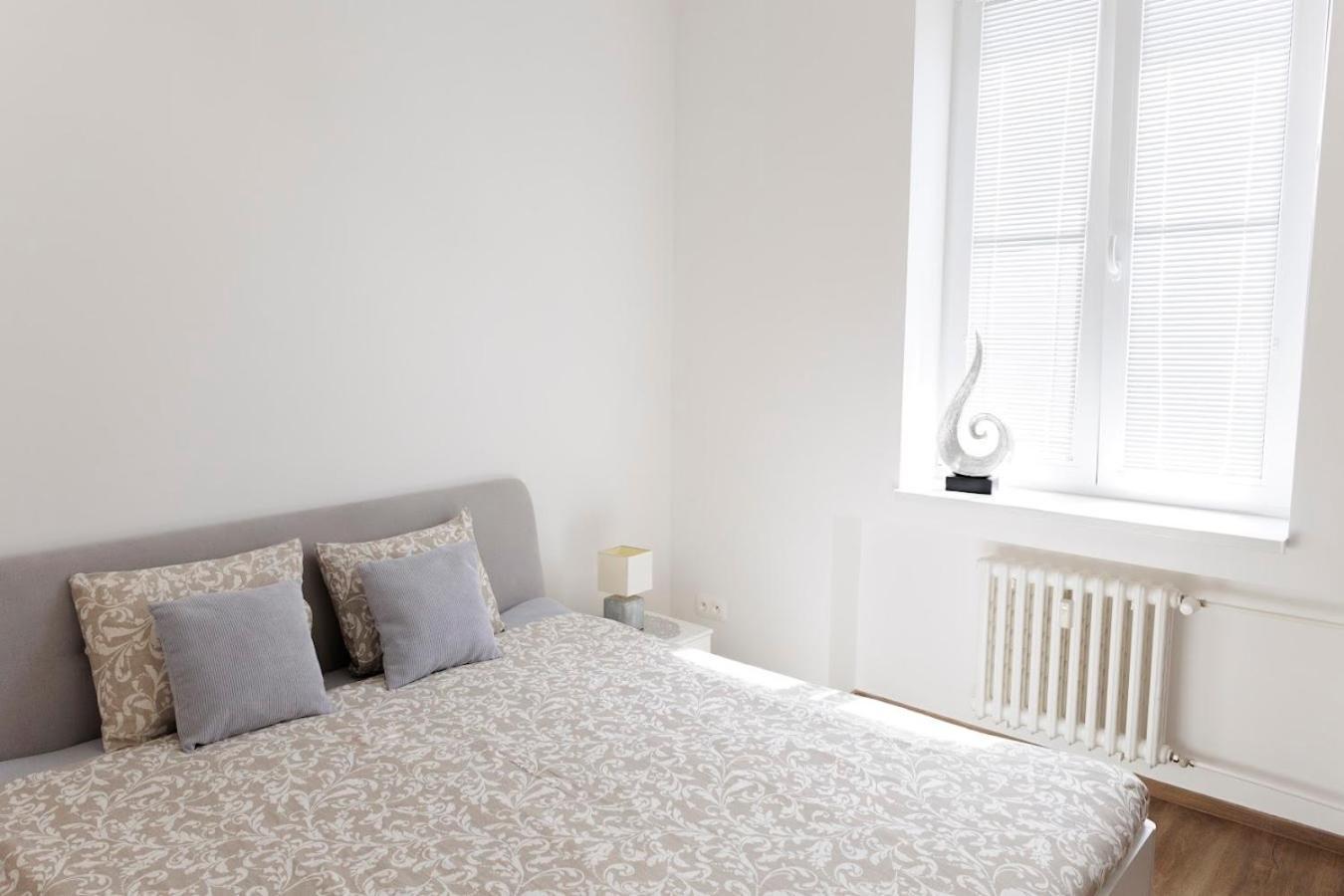 Diamond Residence In Old Town With Free Parking Pressburg Exterior foto
